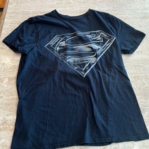 Superman Graphic Logo Weathered T Shirt shirt sleeve round neck (side Large)